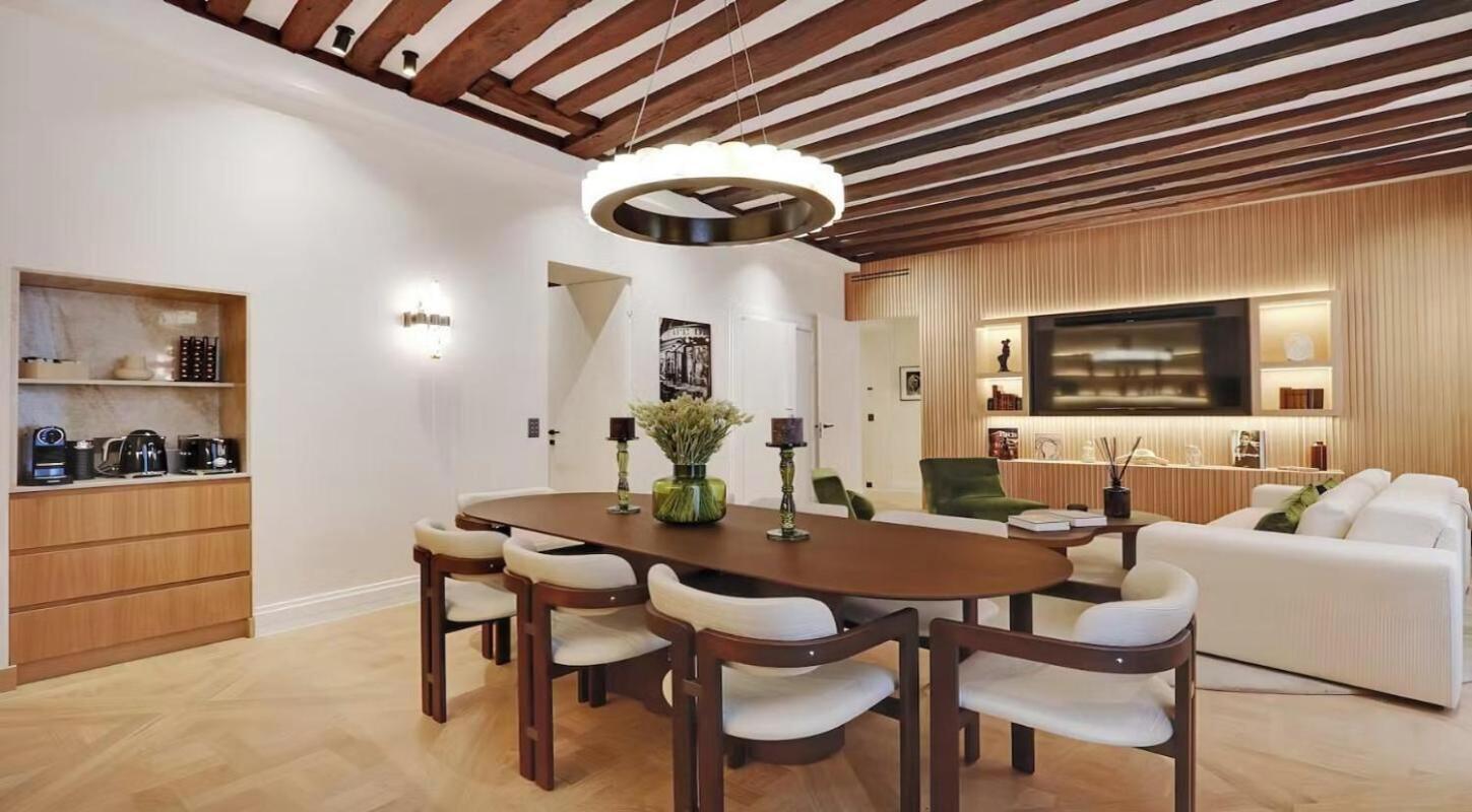 Saint-romain Luxury Parijs