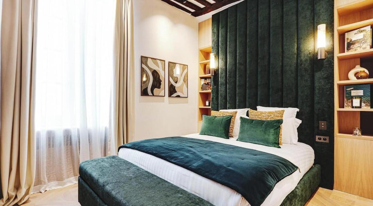 Saint-romain Luxury