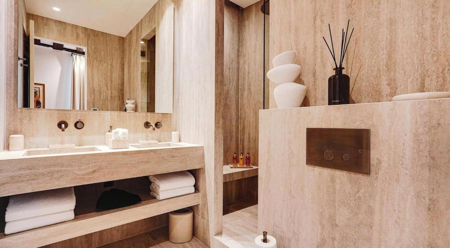Saint-romain Luxury Parijs